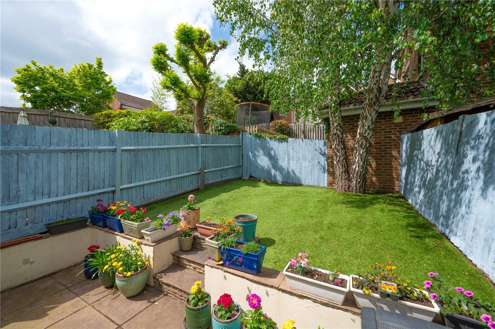 3 Bedroom Semi-Detached House Sold Subject to Contract in Holyrood Crescent, St. Albans, Hertfordshire - View 6 - Collinson Hall