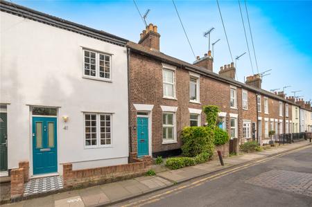 2 Bedroom Terraced House For Sale in Church Street, St. Albans, Hertfordshire - Collinson Hall