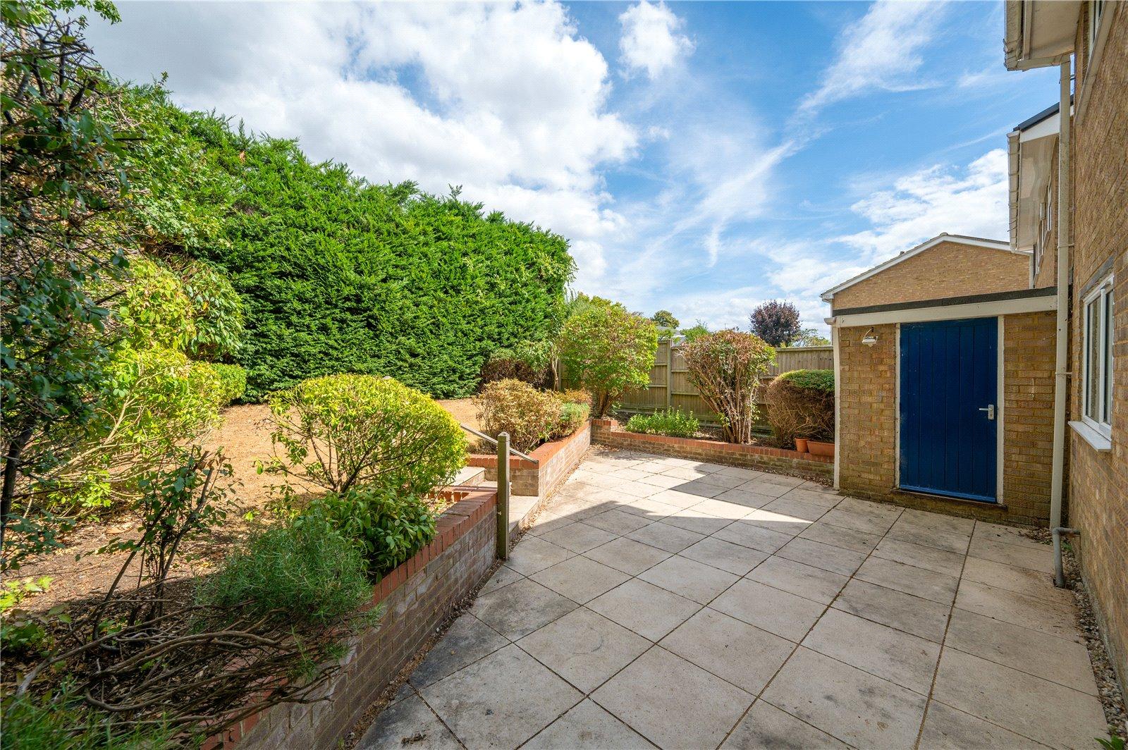 4 Bedroom Detached House,garage Sold Subject to Contract in Samian Gate, St. Albans, Hertfordshire - View 11 - Collinson Hall