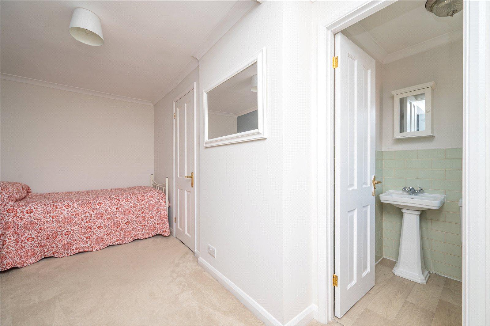 3 Bedroom Detached House,garage Sold Subject to Contract in Cedarwood Drive, St. Albans, Hertfordshire - View 12 - Collinson Hall
