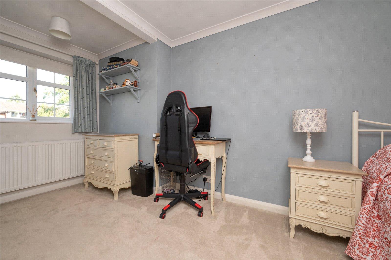 3 Bedroom Detached House,garage Sold Subject to Contract in Cedarwood Drive, St. Albans, Hertfordshire - View 13 - Collinson Hall