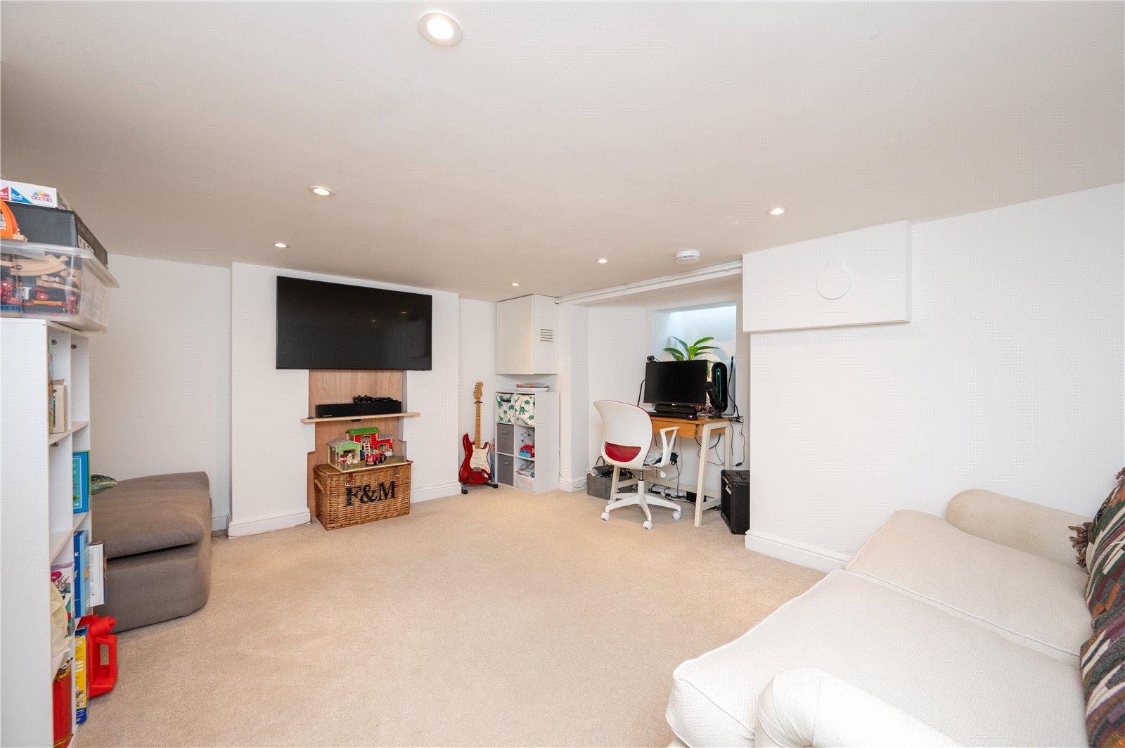 2 Bedroom Terraced House Sold Subject to Contract in Inkerman Road, St. Albans, Hertfordshire - View 5 - Collinson Hall