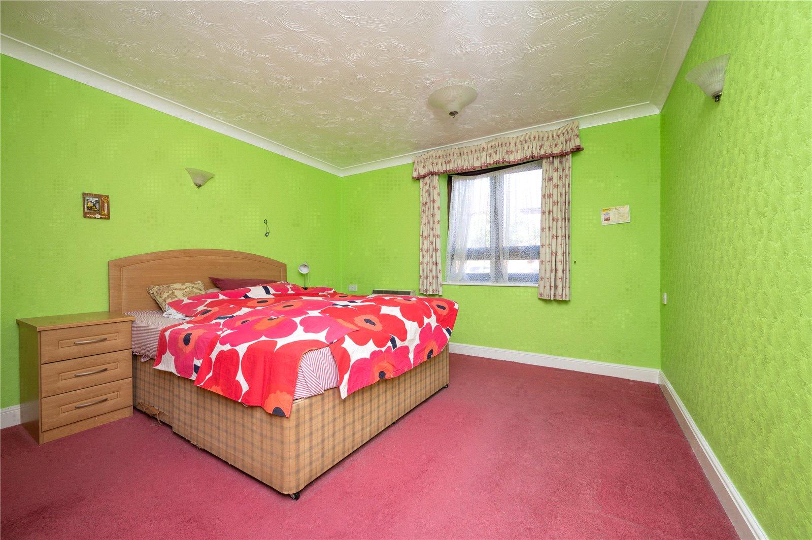 1 Bedroom  For Sale in Beaumonds, Upper Marlborough Road, St. Albans, Hertfordshire - View 4 - Collinson Hall
