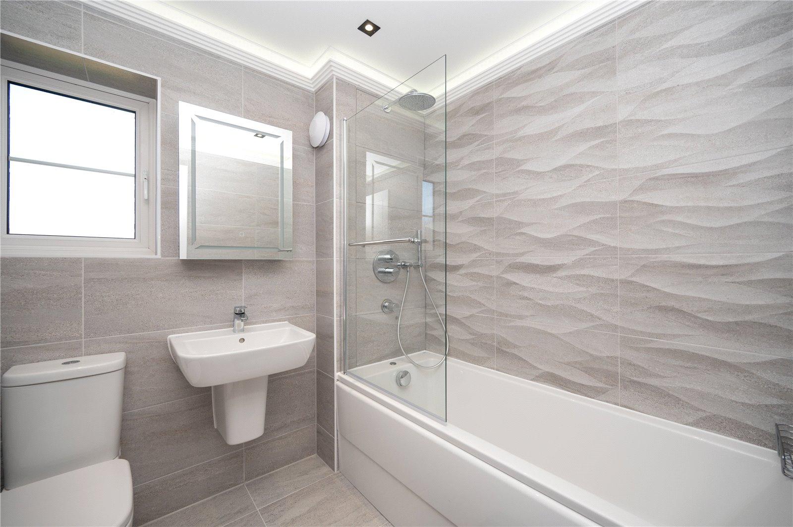 4 Bedroom  For Sale in Hastings Close, Bricket Wood, St. Albans, Hertfordshire - View 9 - Collinson Hall