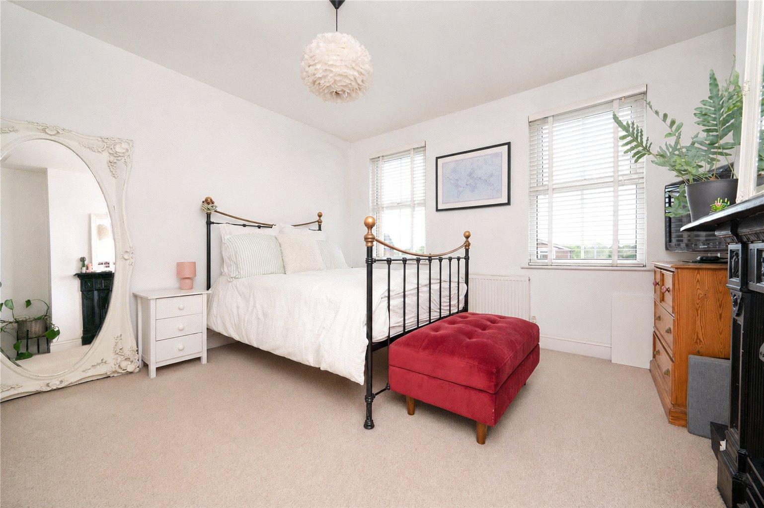 3 Bedroom Terraced House,garage For Sale in High Street, London Colney, St. Albans, Hertfordshire - View 7 - Collinson Hall