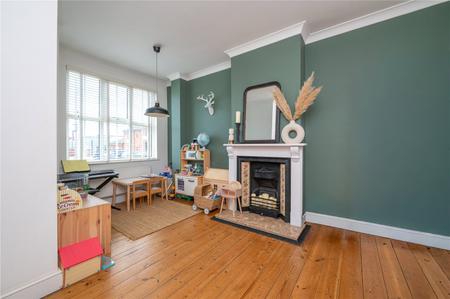 3 Bedroom Terraced House,garage For Sale in High Street, London Colney, St. Albans, Hertfordshire - Collinson Hall