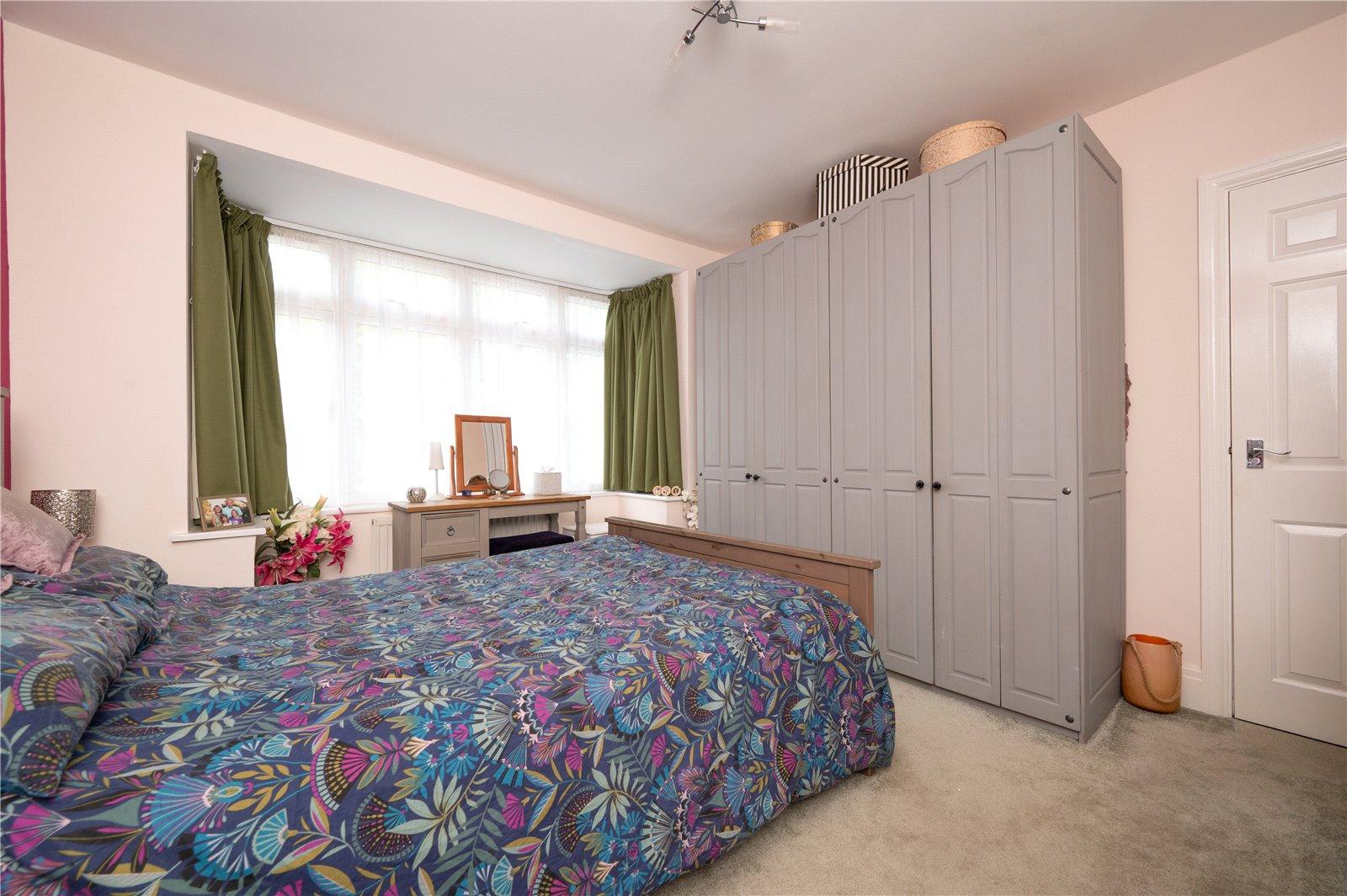 4 Bedroom Semi-Detached Bungalow For Sale in Stanley Avenue, St. Albans, Hertfordshire - View 8 - Collinson Hall