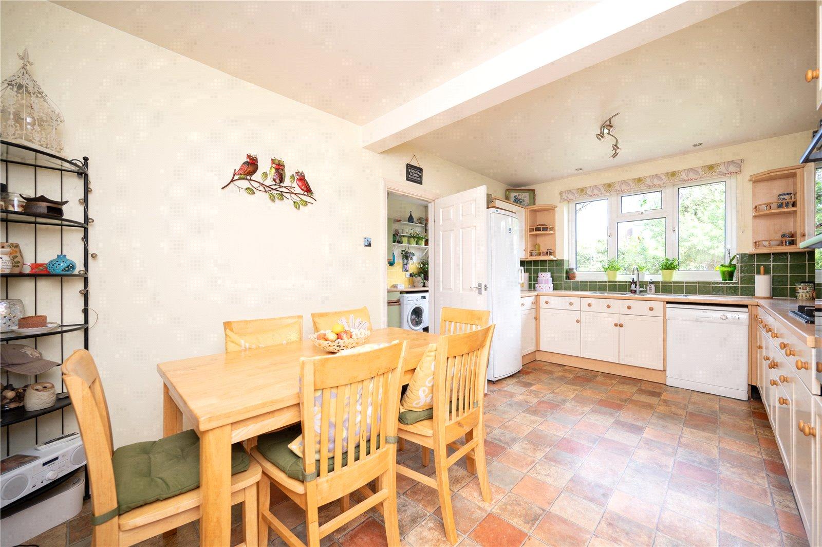 4 Bedroom Semi-Detached Bungalow For Sale in Stanley Avenue, St. Albans, Hertfordshire - View 15 - Collinson Hall