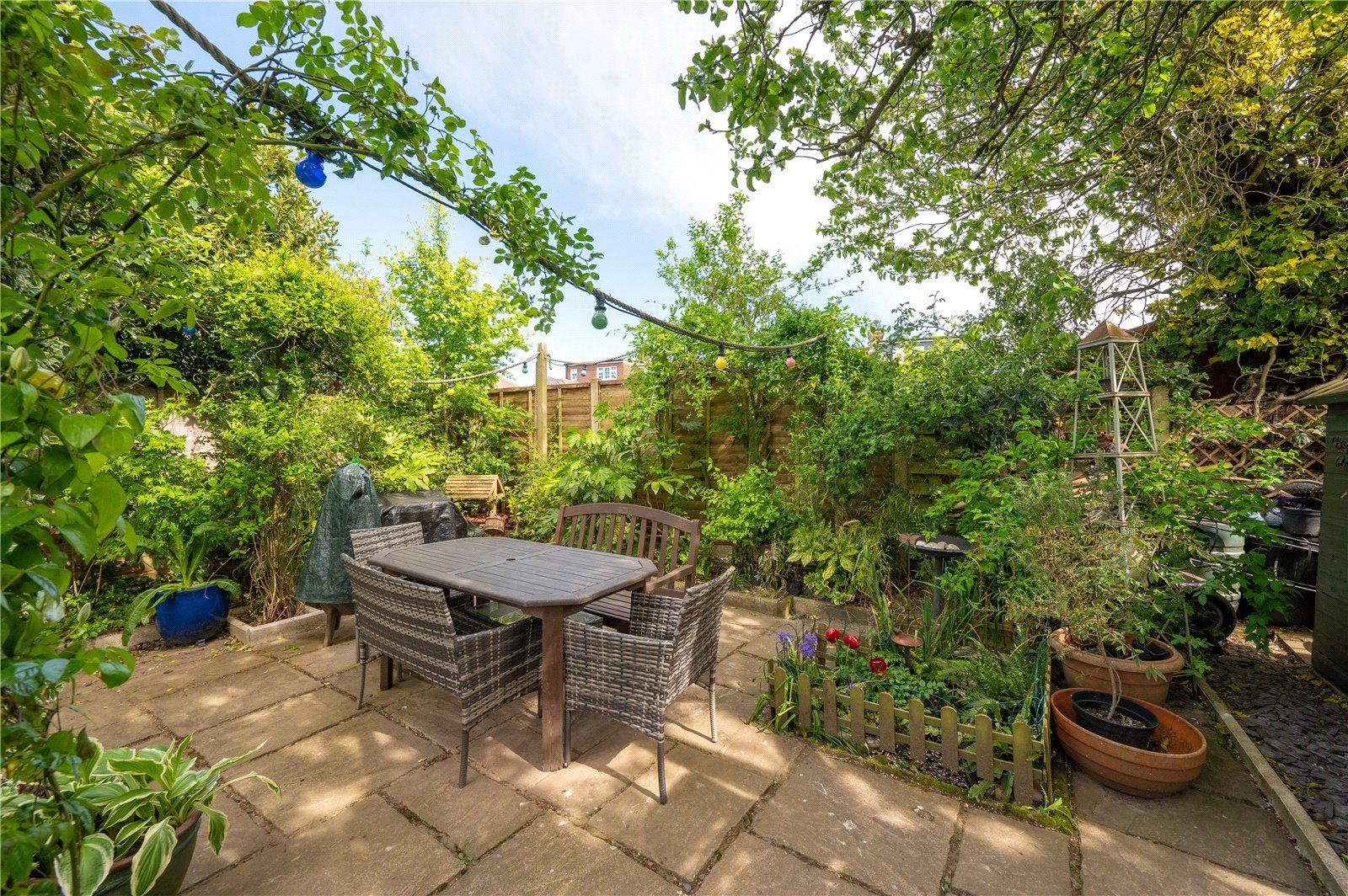 4 Bedroom Semi-Detached Bungalow For Sale in Stanley Avenue, St. Albans, Hertfordshire - View 17 - Collinson Hall