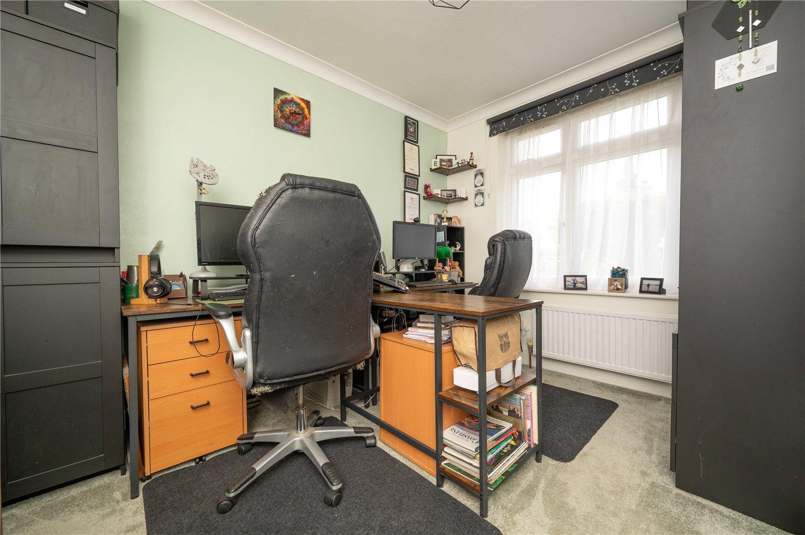 4 Bedroom Semi-Detached Bungalow For Sale in Stanley Avenue, St. Albans, Hertfordshire - View 6 - Collinson Hall