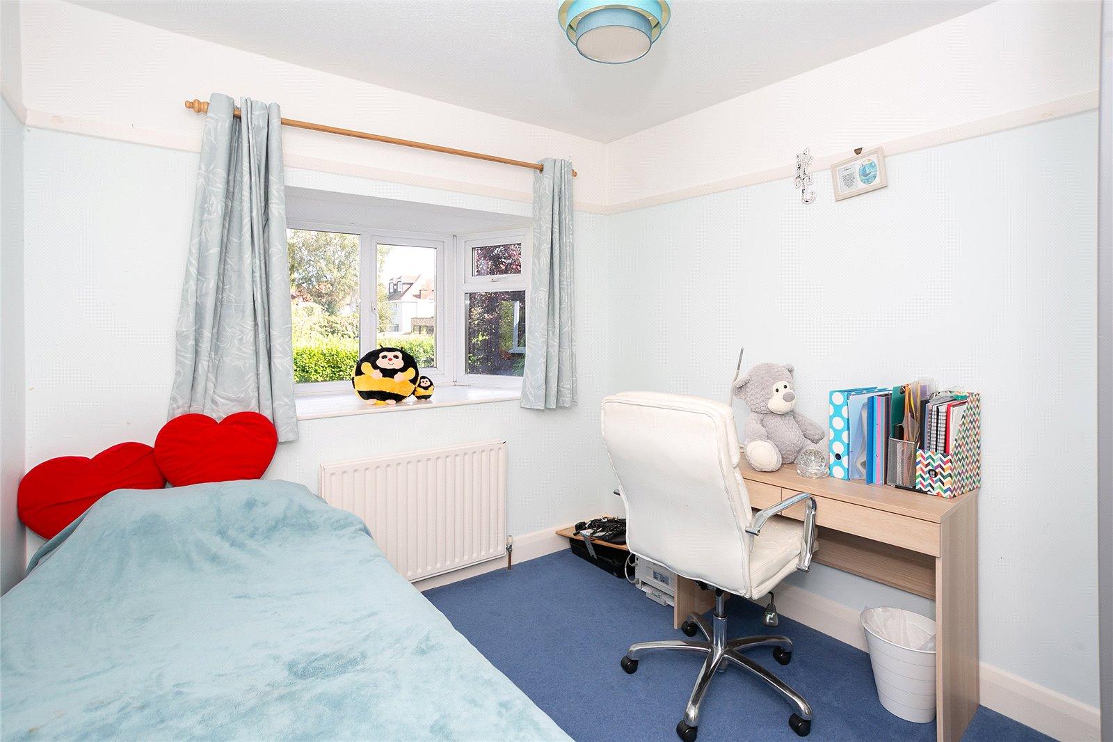 5 Bedroom Detached House,garage Sold Subject to Contract in Jennings Road, St Albans, Hertfordshire - View 15 - Collinson Hall