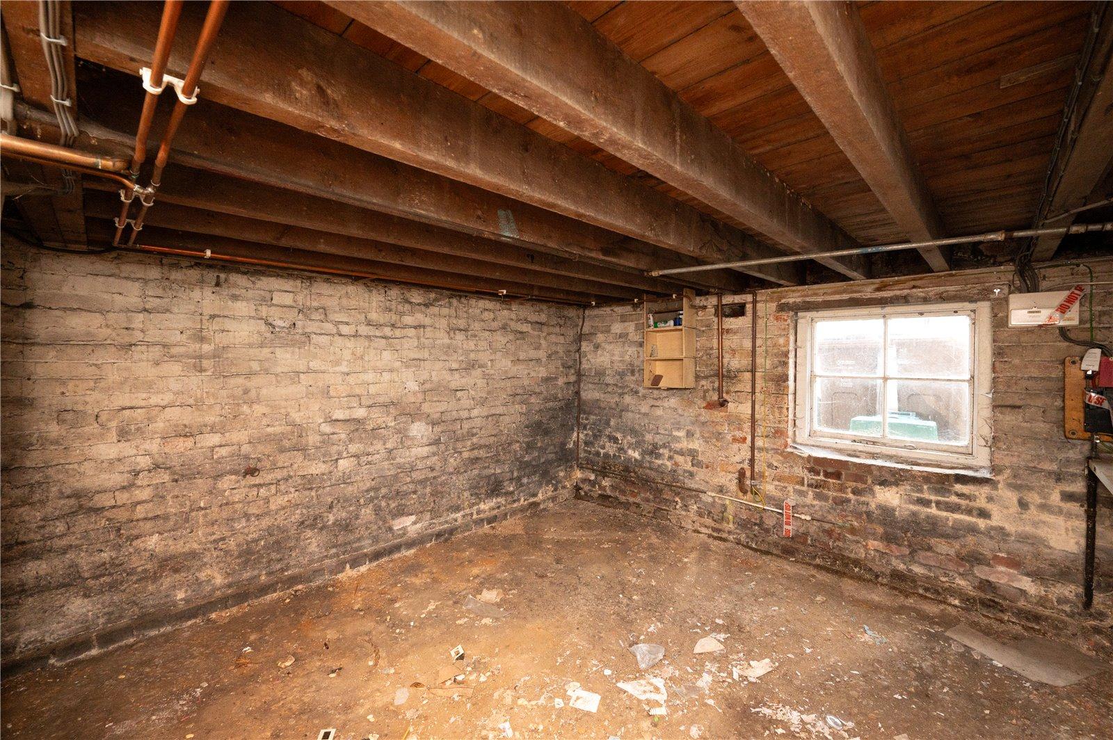 3 Bedroom Terraced House Sold Subject to Contract in Cannon Street, St. Albans, Hertfordshire - View 11 - Collinson Hall