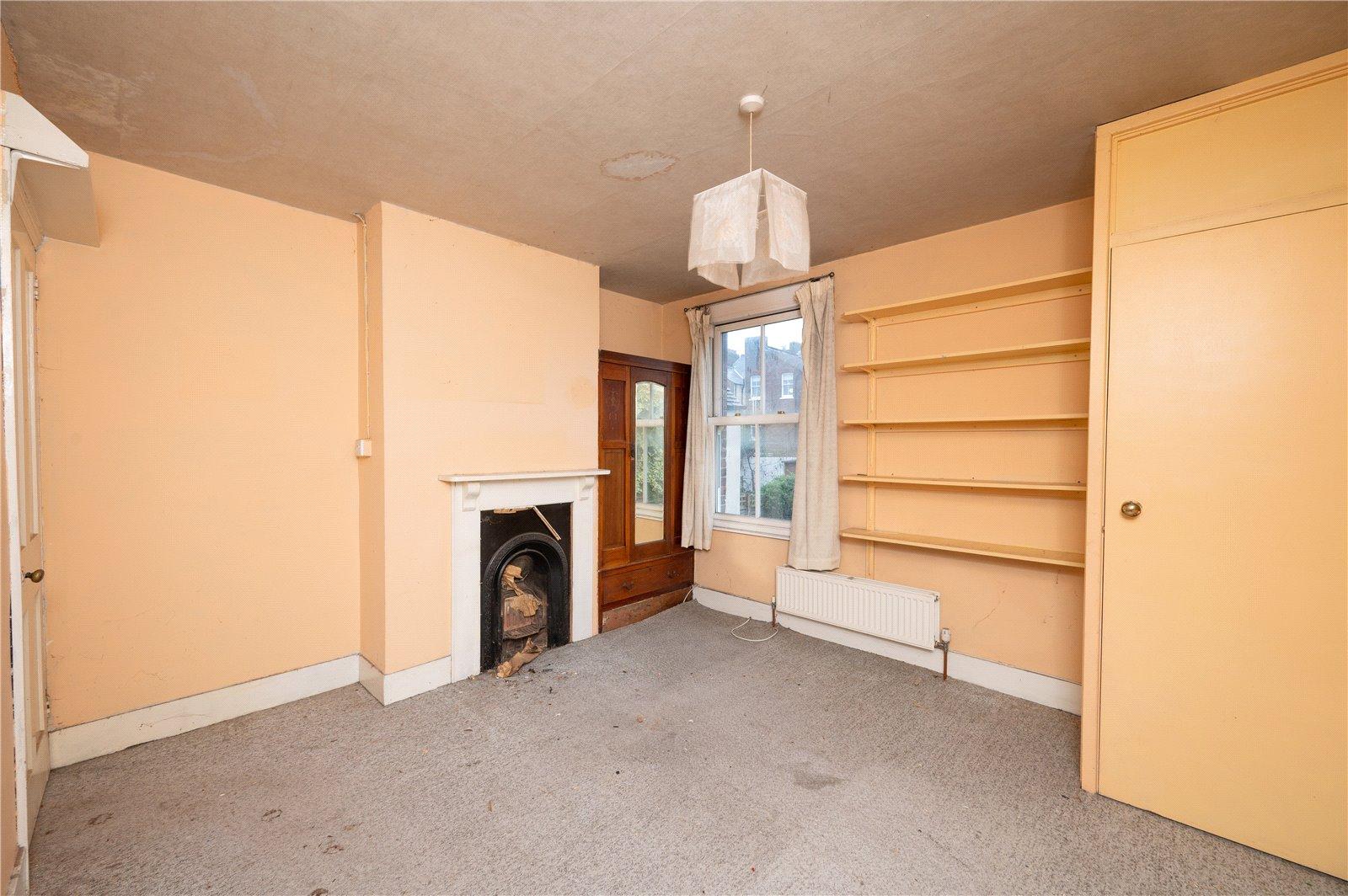 3 Bedroom Terraced House Sold Subject to Contract in Cannon Street, St. Albans, Hertfordshire - View 3 - Collinson Hall