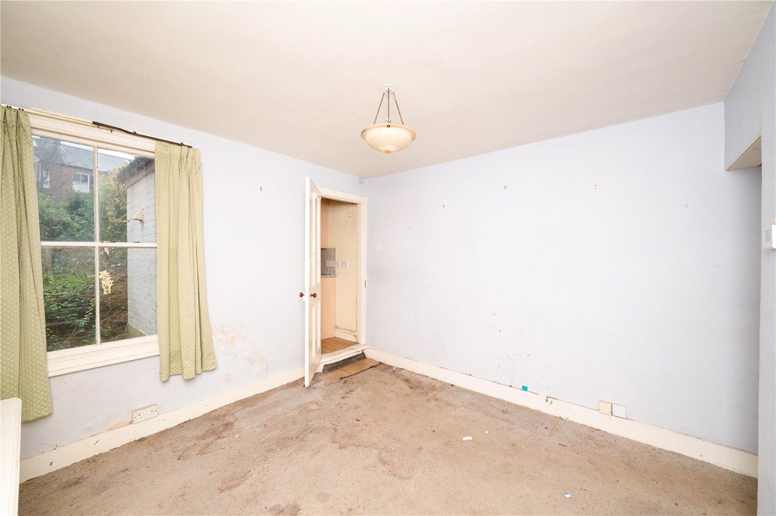 3 Bedroom Terraced House Sold Subject to Contract in Cannon Street, St. Albans, Hertfordshire - View 10 - Collinson Hall