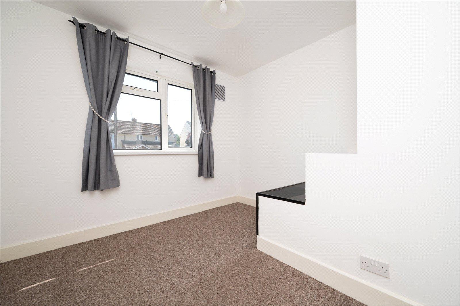 3 Bedroom Terraced House For Sale in Pemberton Close, St. Albans, Hertfordshire - View 9 - Collinson Hall