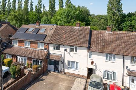 3 Bedroom Terraced House For Sale in Pemberton Close, St. Albans, Hertfordshire - Collinson Hall