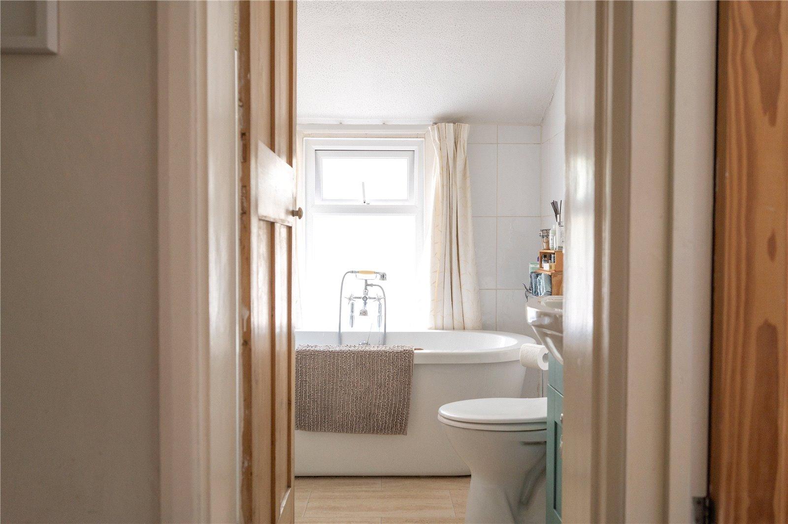 2 Bedroom Terraced House For Sale in Inkerman Road, St. Albans, Hertfordshire - View 13 - Collinson Hall