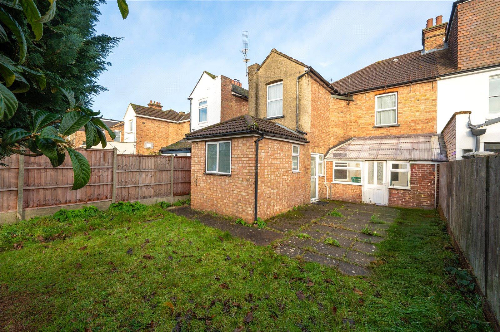 4 Bedroom Semi-Detached House For Sale in Brampton Road, St. Albans, Hertfordshire - View 14 - Collinson Hall