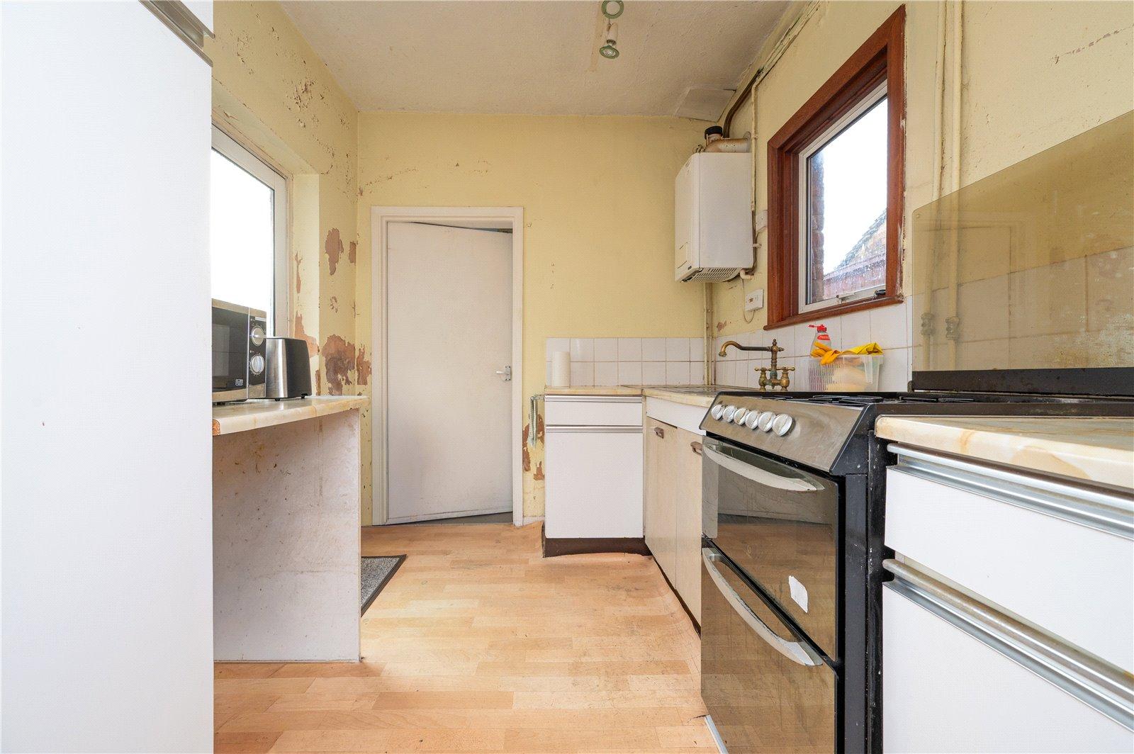 4 Bedroom Semi-Detached House For Sale in Brampton Road, St. Albans, Hertfordshire - View 4 - Collinson Hall