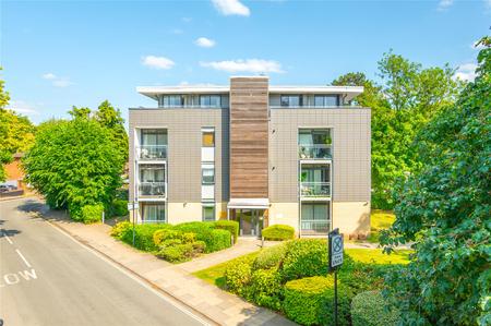 1 Bedroom Ground Floor Flat For Sale in Newsom Place, St. Peters Road, St. Albans, Hertfordshire - Collinson Hall