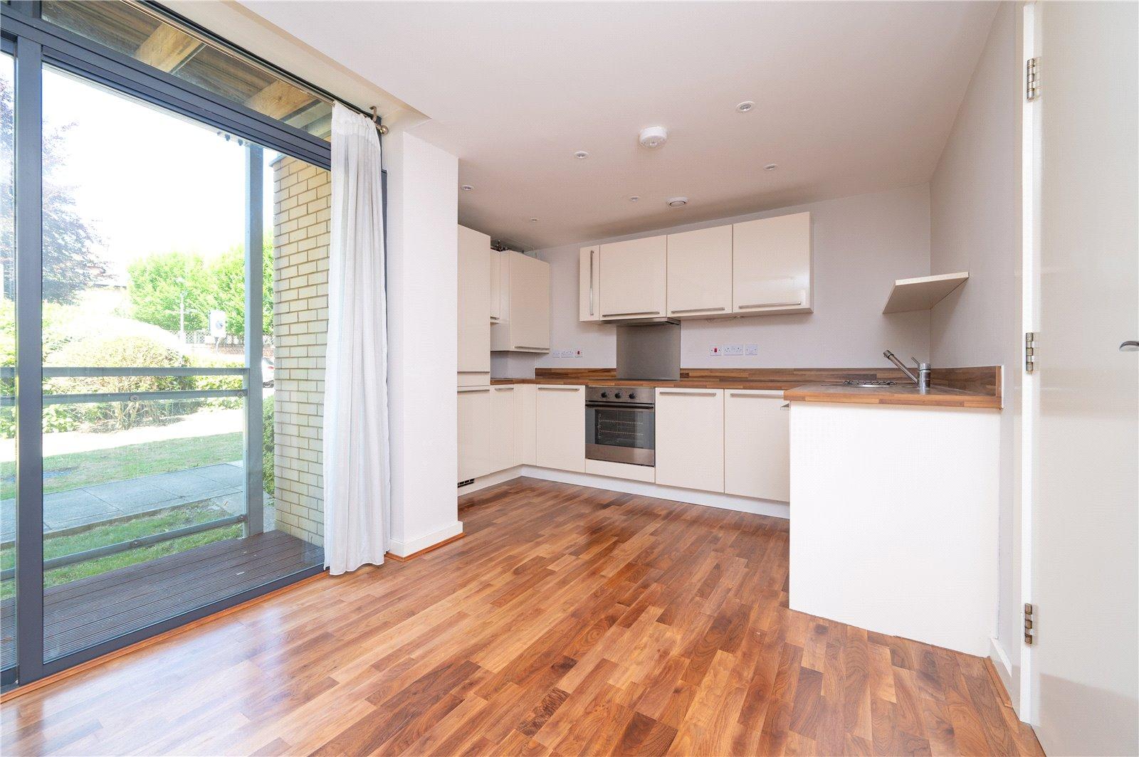 1 Bedroom Ground Floor Flat For Sale in Newsom Place, St. Peters Road, St. Albans, Hertfordshire - View 5 - Collinson Hall