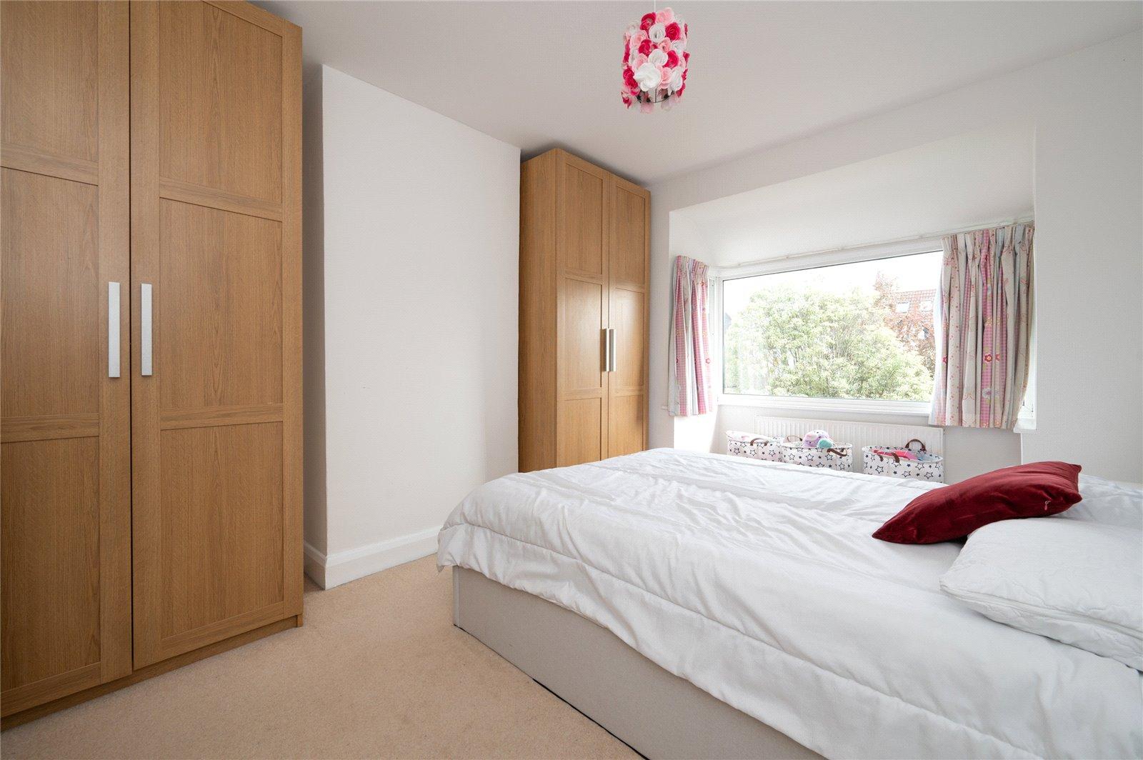 4 Bedroom Semi-Detached House For Sale in Gurney Court Road, St. Albans, Hertfordshire - View 11 - Collinson Hall