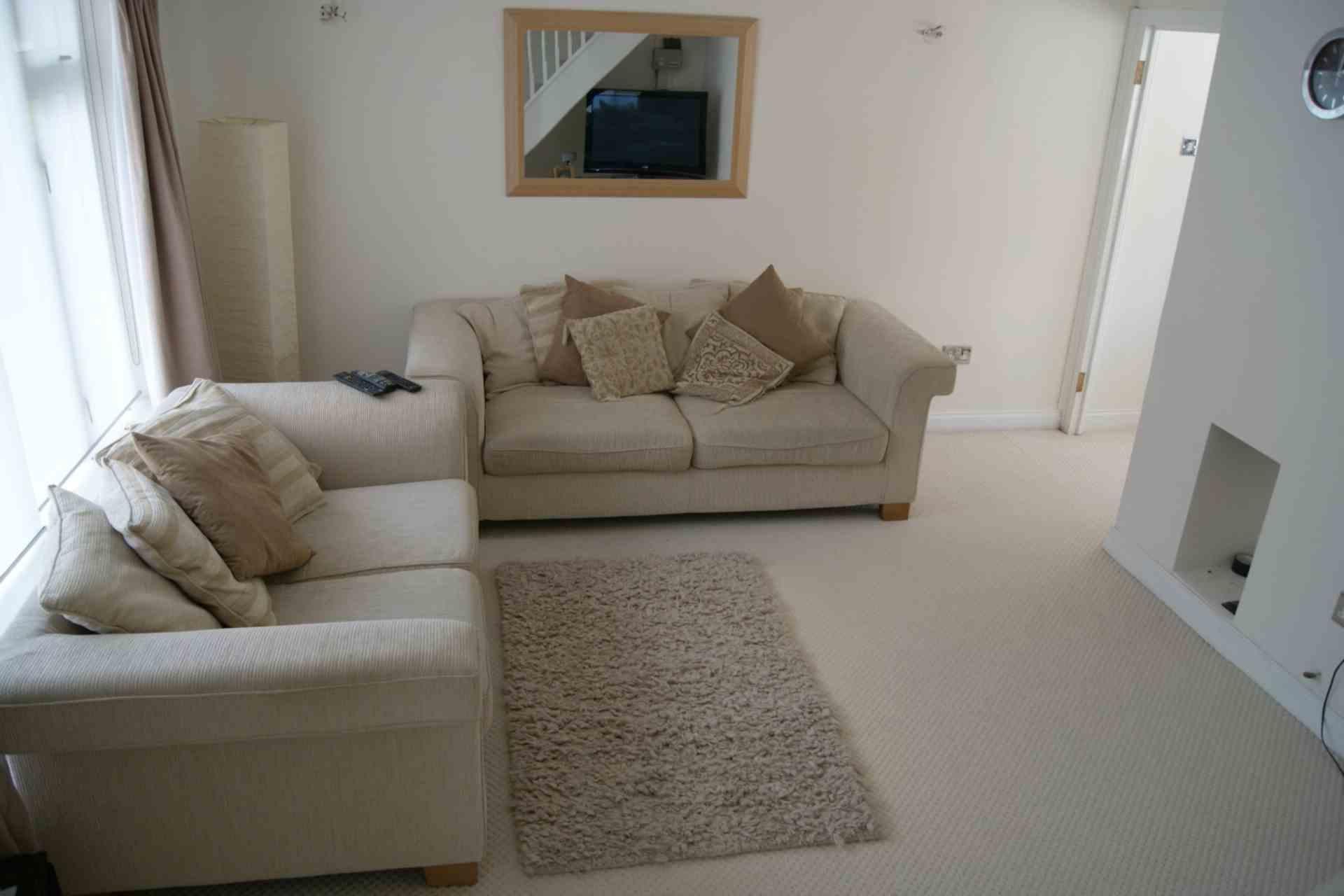 2 Bedroom House Let Agreed in Belsize Road, Bennetts End, Hemel Hempstead, Hertfordshire - View 2 - Collinson Hall
