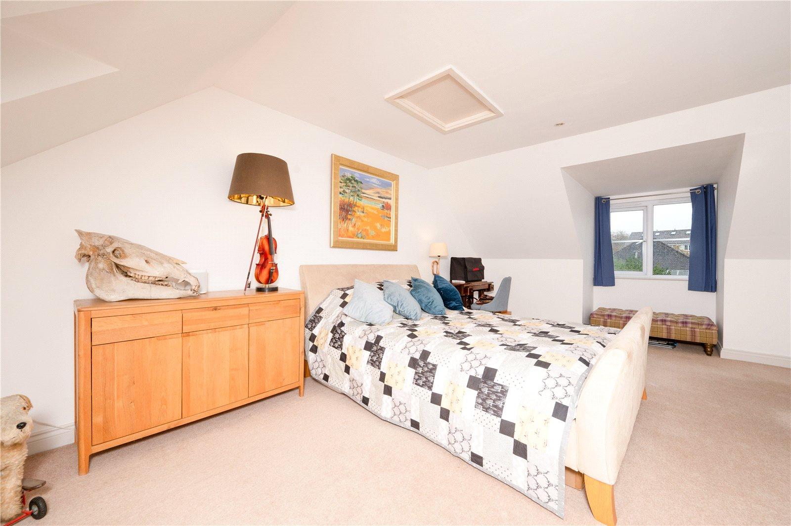 3 Bedroom Semi-Detached House For Sale in Gillsted Court, St. Albans, Hertfordshire - View 11 - Collinson Hall