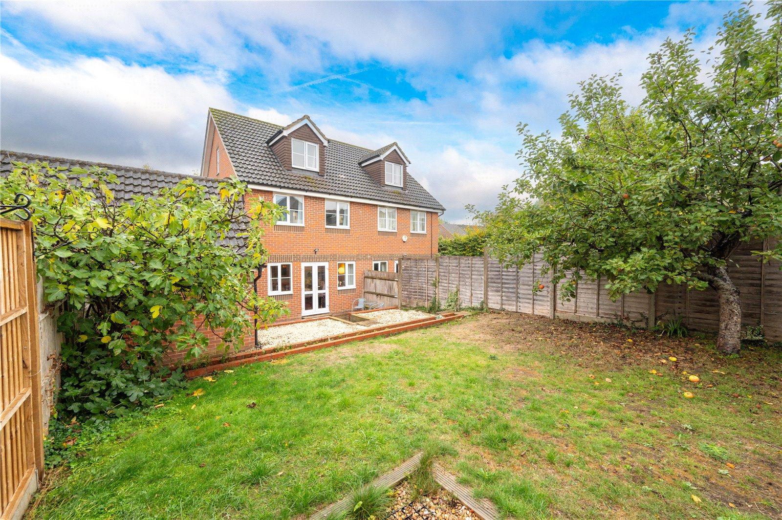 3 Bedroom Semi-Detached House For Sale in Gillsted Court, St. Albans, Hertfordshire - View 4 - Collinson Hall