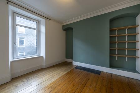 2 bedroom Flat for sale in Ashvale Place, City Centre, Aberdeen, AB10