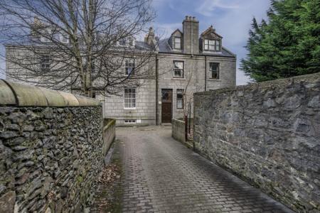 1 bedroom Flat for sale in Hutcheon Street, City Centre, Aberdeen, AB25