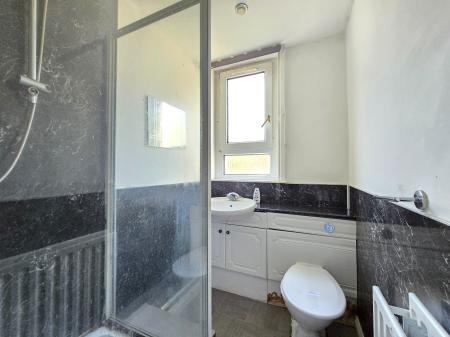 2 bedroom Flat for sale in Hilton Drive, Hilton, Aberdeen, AB24