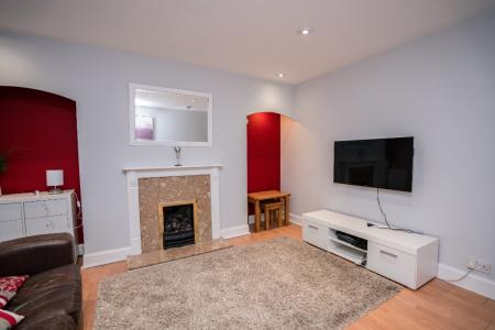 2 bedroom Flat to let in Crown Street, Aberdeen, AB11