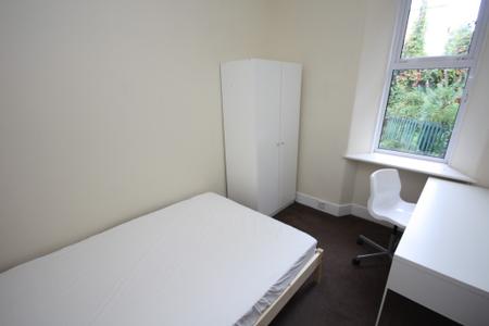 2 bedroom Flat to let in Margaret Street, City Centre, Aberdeen, AB10