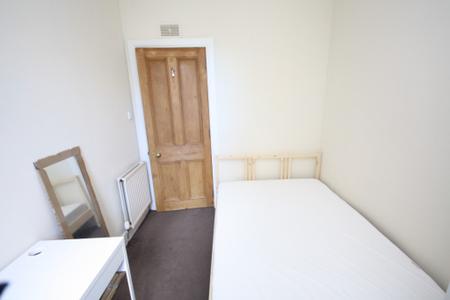 2 bedroom Flat to let in Margaret Street, City Centre, Aberdeen, AB10