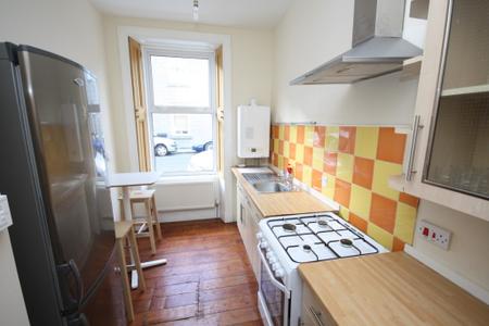 2 bedroom Flat to let in Margaret Street, City Centre, Aberdeen, AB10