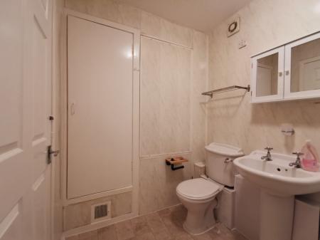 3 bedroom Flat to let in Marquis Road, Aberdeen, AB24