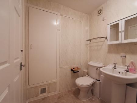 3 bedroom Flat to let in Marquis Road, Aberdeen, AB24