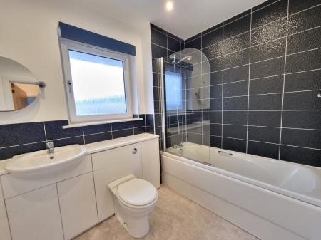 2 bedroom Flat to let in Goodhope Park, Bucksburn, Aberdeen, AB21