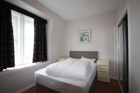 2 bedroom Flat to let in Powis Terrace, Aberdeen, AB25