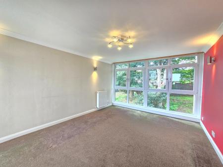 2 bedroom Flat to let in Simpson Road, Bridge of Don, Aberdeen, AB23