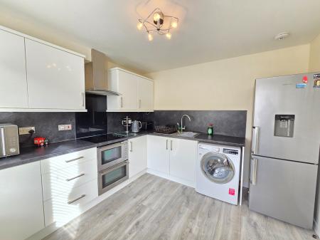 2 bedroom Flat to let in Fraser Mews, City Centre, Aberdeen, AB25
