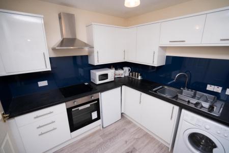 2 bedroom Flat to let in Chapel Street, Aberdeen, AB10