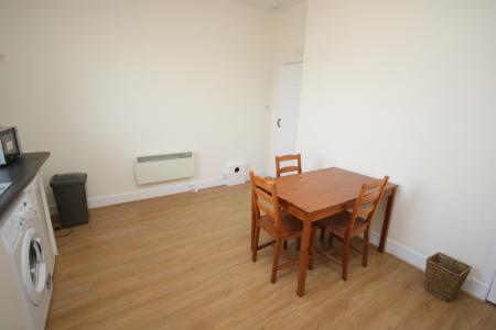 1 bedroom Flat to let in Great Northern Road, Aberdeen, AB24
