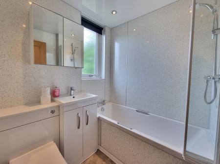 2 bedroom Flat to let in Greenburn Drive, Bucksburn, Aberdeen, AB21