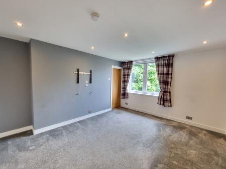 2 bedroom Flat to let in Greenburn Drive, Bucksburn, Aberdeen, AB21