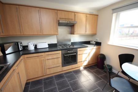 2 bedroom Flat to let in South College Street, City Centre, Aberdeen, AB11