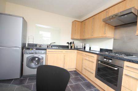 2 bedroom Flat to let in South College Street, City Centre, Aberdeen, AB11