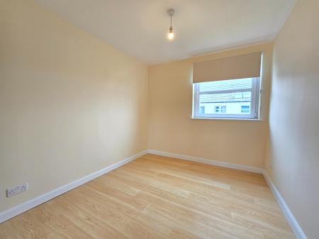 2 bedroom Flat to let in South College Street, City Centre, Aberdeen, AB11