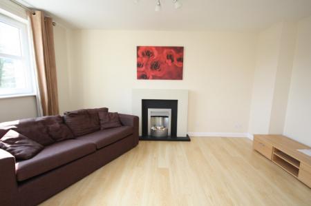 2 bedroom Flat to let in South College Street, City Centre, Aberdeen, AB11